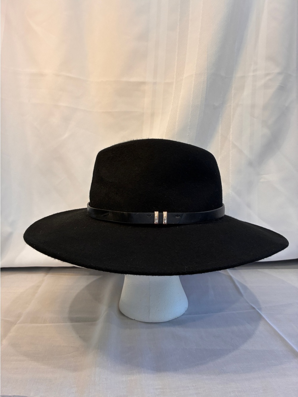 House of Harlow 1960 Black Wide-Brim Fedora with Leather Band